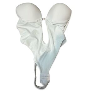 Elegant White Women's Bodysuit XL NWT